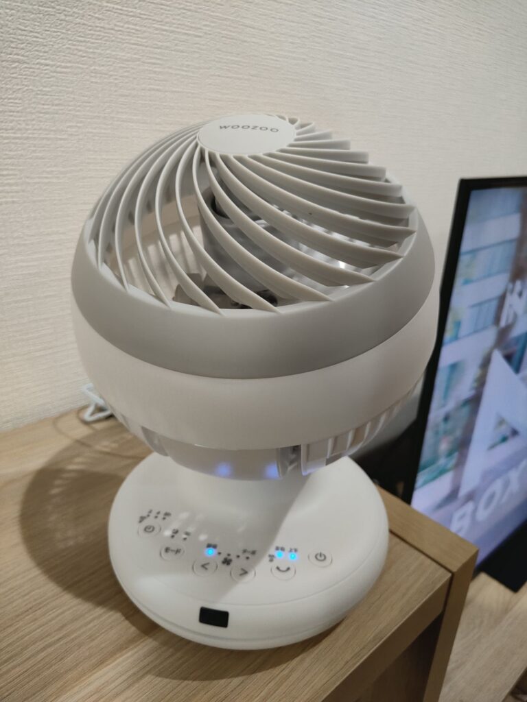 真上近く（上70°）まで向きます