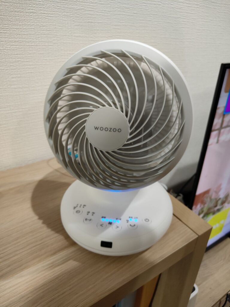 コンパクトでリビングに置いても部屋に馴染みます